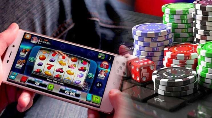 Người dùng Việt Nam chơi Slot Online trên điện thoại trong Sảnh game banca